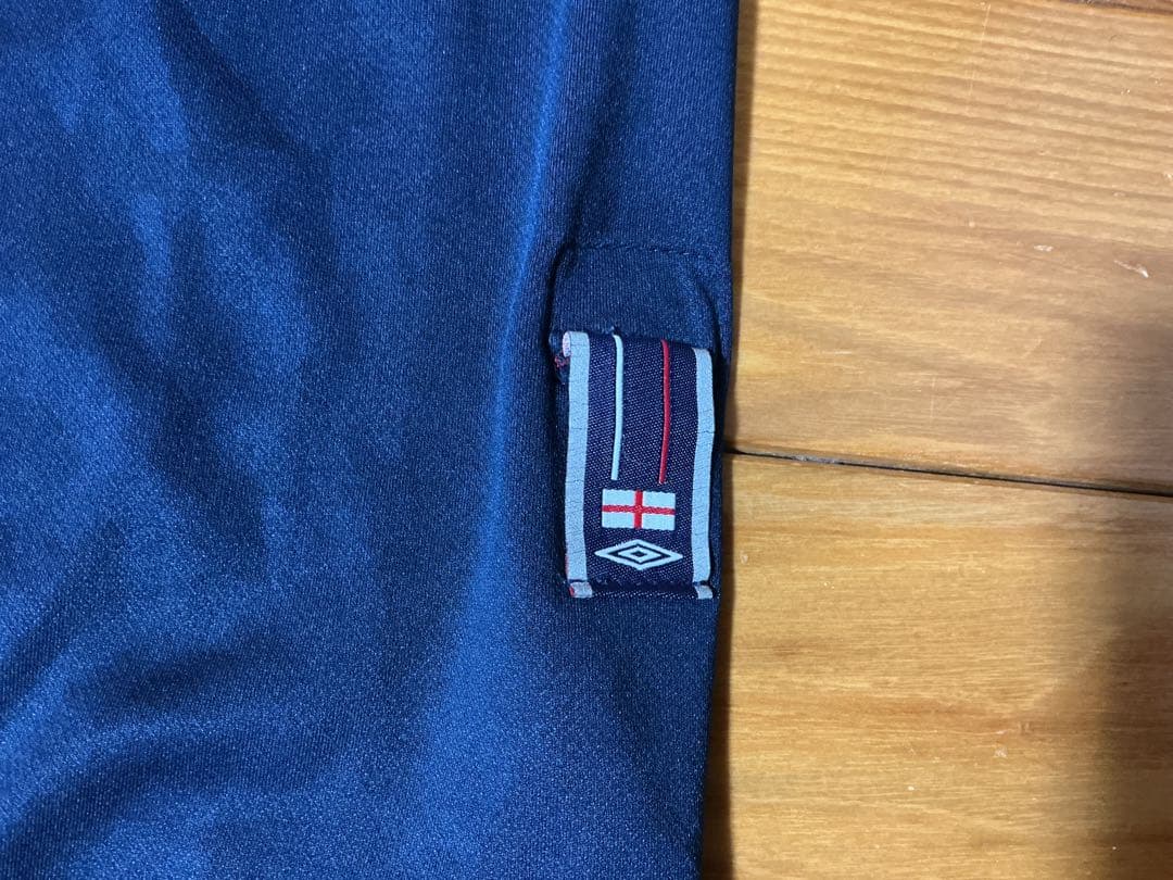 ★★イングランドサッカー長袖シャツ★★