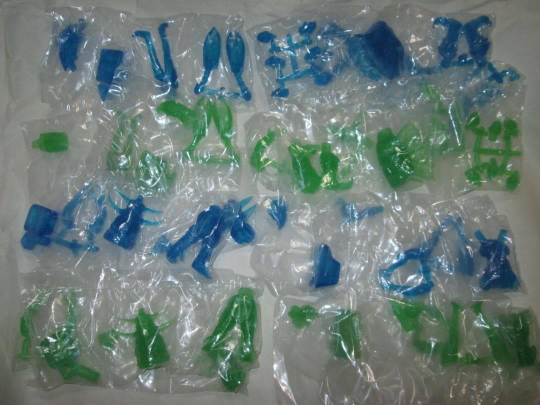 新品未開封　ヒカルナルプレミアム アルティメットルミナス ウルトラ6兄弟 セット