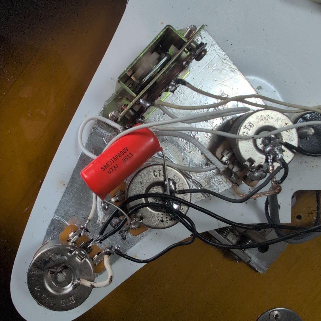 JVシリアル FENDER JAPAN ビンテージ　ST57モデル！