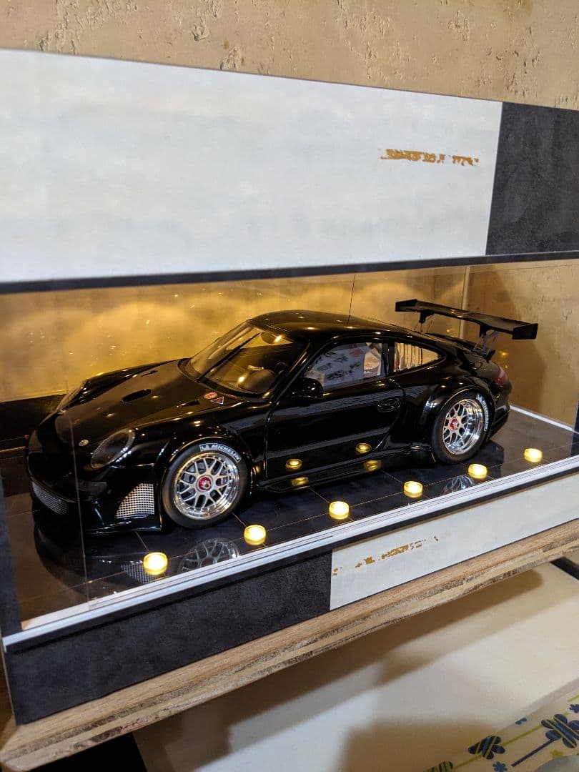 オートアート1/18 ポルシェ911(997)GT3 RSR