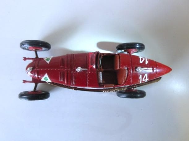 特価 Mebe Toys 1/24 アルファロメオ Grand Prix P2