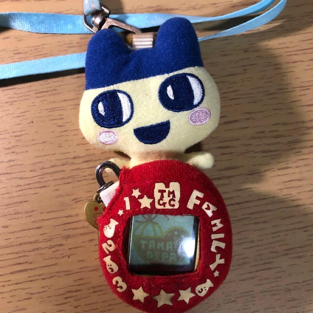 たまごっち　たまごっちデパート ふぁみりーイロイロたまごっちプラス　ケース 限定