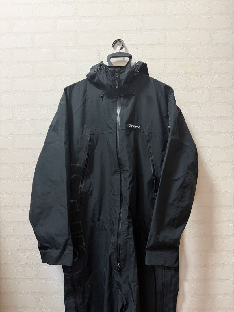 シュプリーム　Supreme GORE-TEX PACLITE Suit