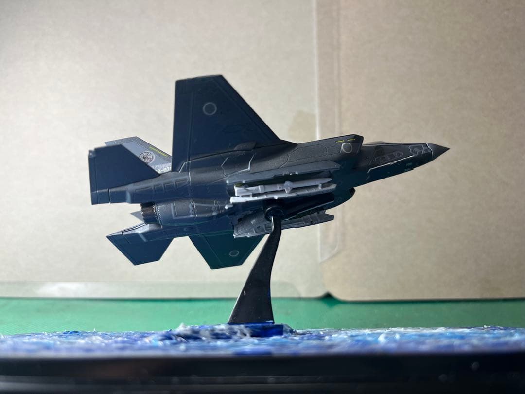 1/144 航空自衛隊F-35A 小松基地303飛行隊ジオラマ完成品