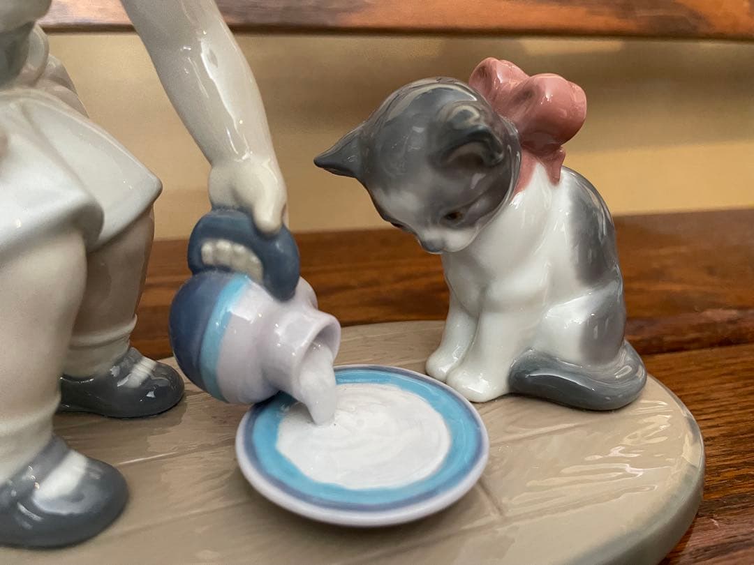 【美品】リヤドロ LLADRO 召しあがれ【8498】