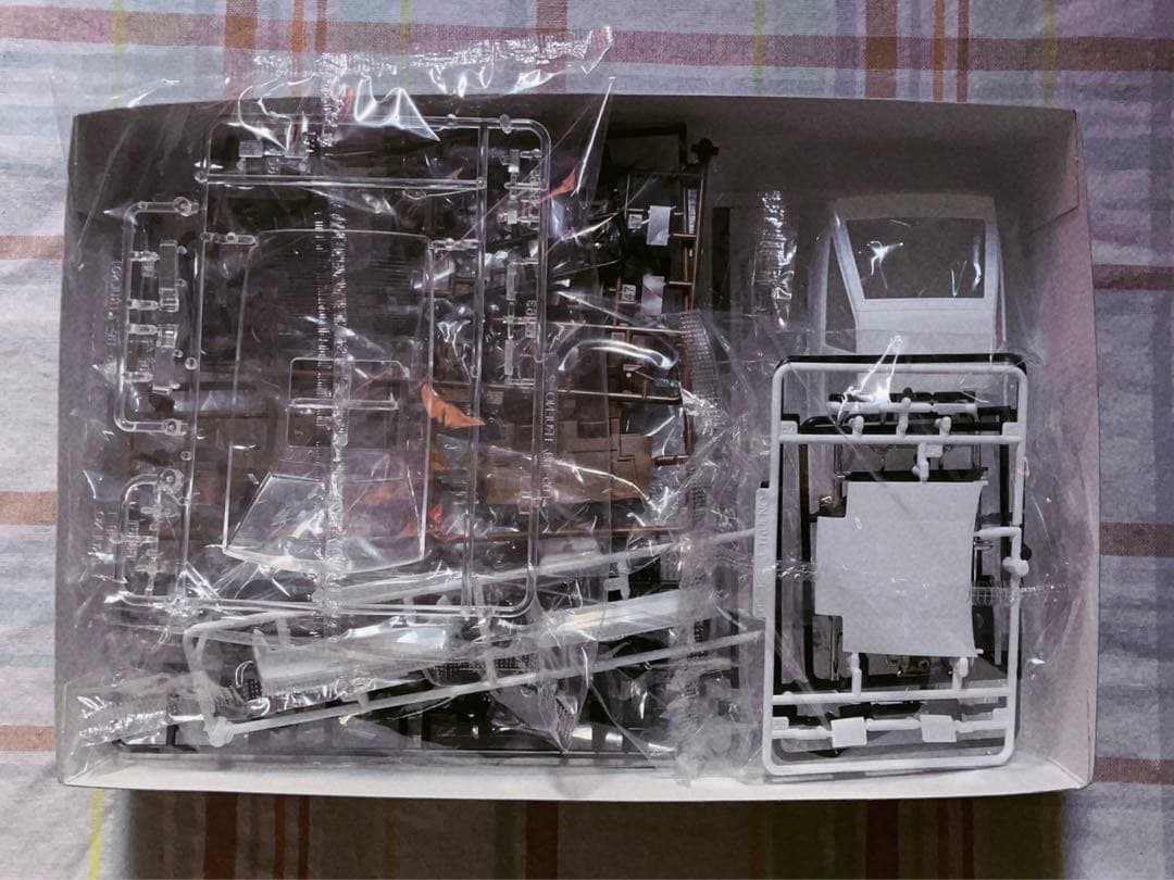 アオシマ 頭文字D 1/24 AE86 トレノ w/藤原拓海フィギュア