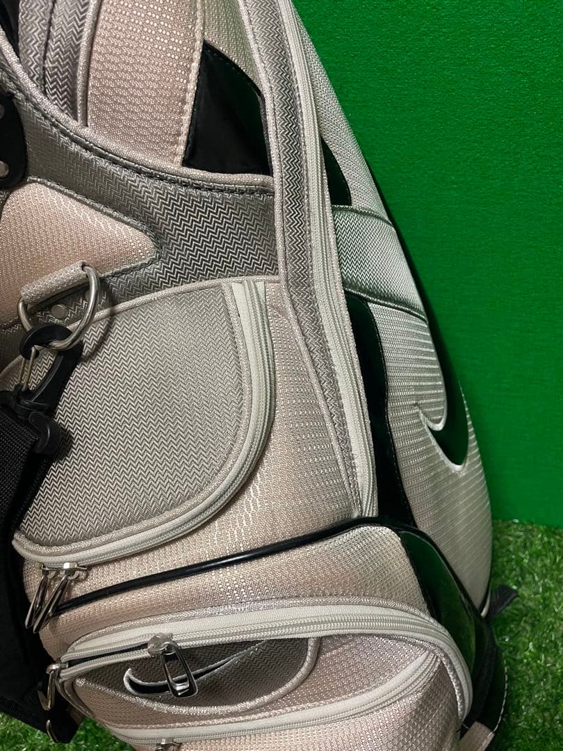 廃盤‼️人気‼️NIKE GOLF キャディバッグ 8.5型 6分割