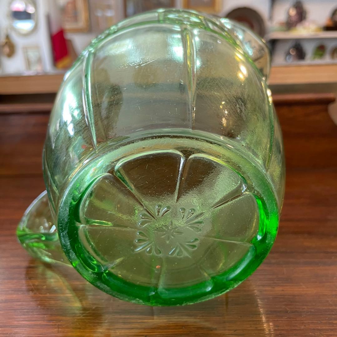 希少！ 30's〜40's　アメリカンアンティーク　緑色ガラスピッチャー　USA
