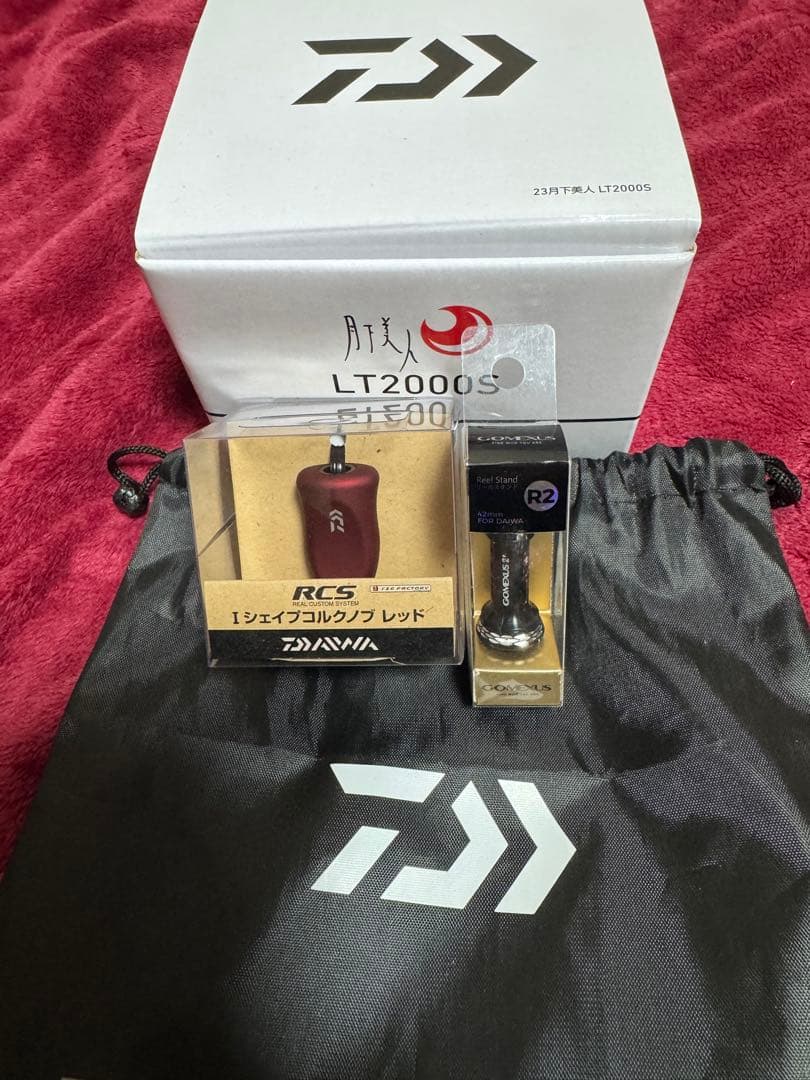 DAIWA 23月下美人LT2000S スピニングリール