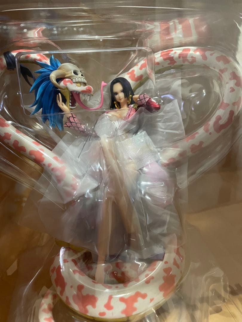 ゆ*じ様 新品同様 仮開封のみ MAXIMUM ボア・ハンコック pop