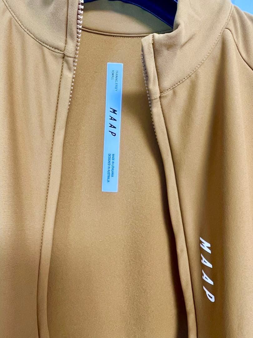 ワ*き様  Training Thermal LS Jersey マープ