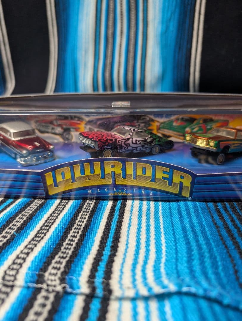 超美品未開封品❗1/64 ホットウィール　LOWRIDER MAGAZINE
