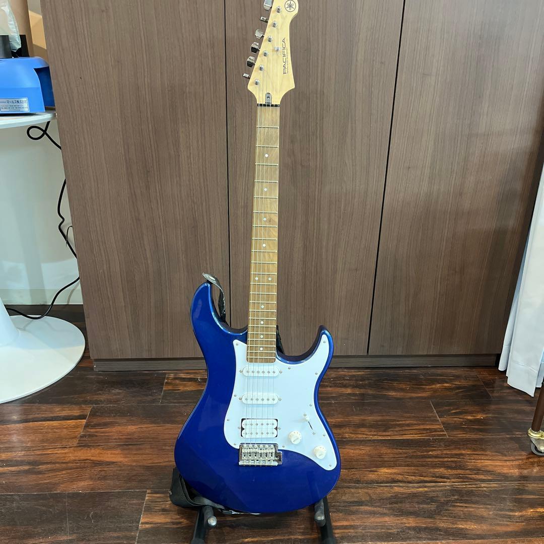 YAMAHA PACIFICA 012 エレキギター ブルー