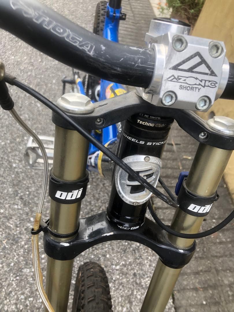 GT マウンテンバイク DH-I Team