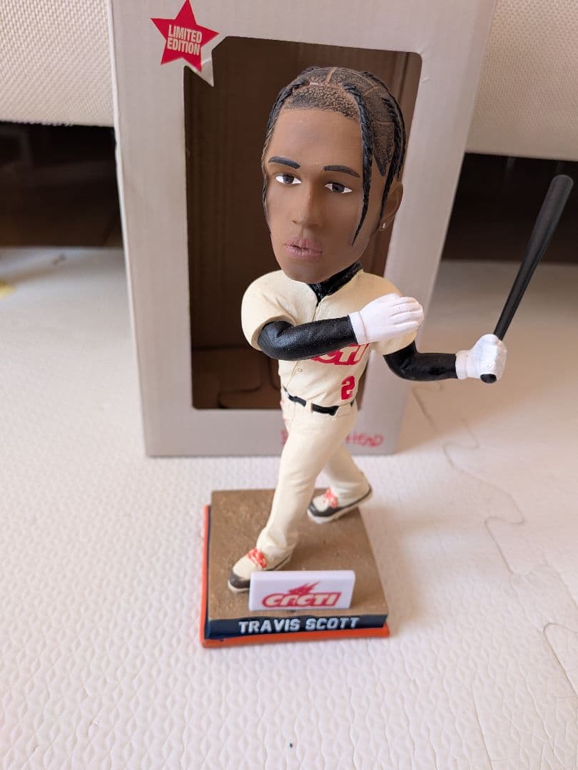 トラビス スコット ボブルヘッド　来場者限定　スタジアム配布　アストロズ