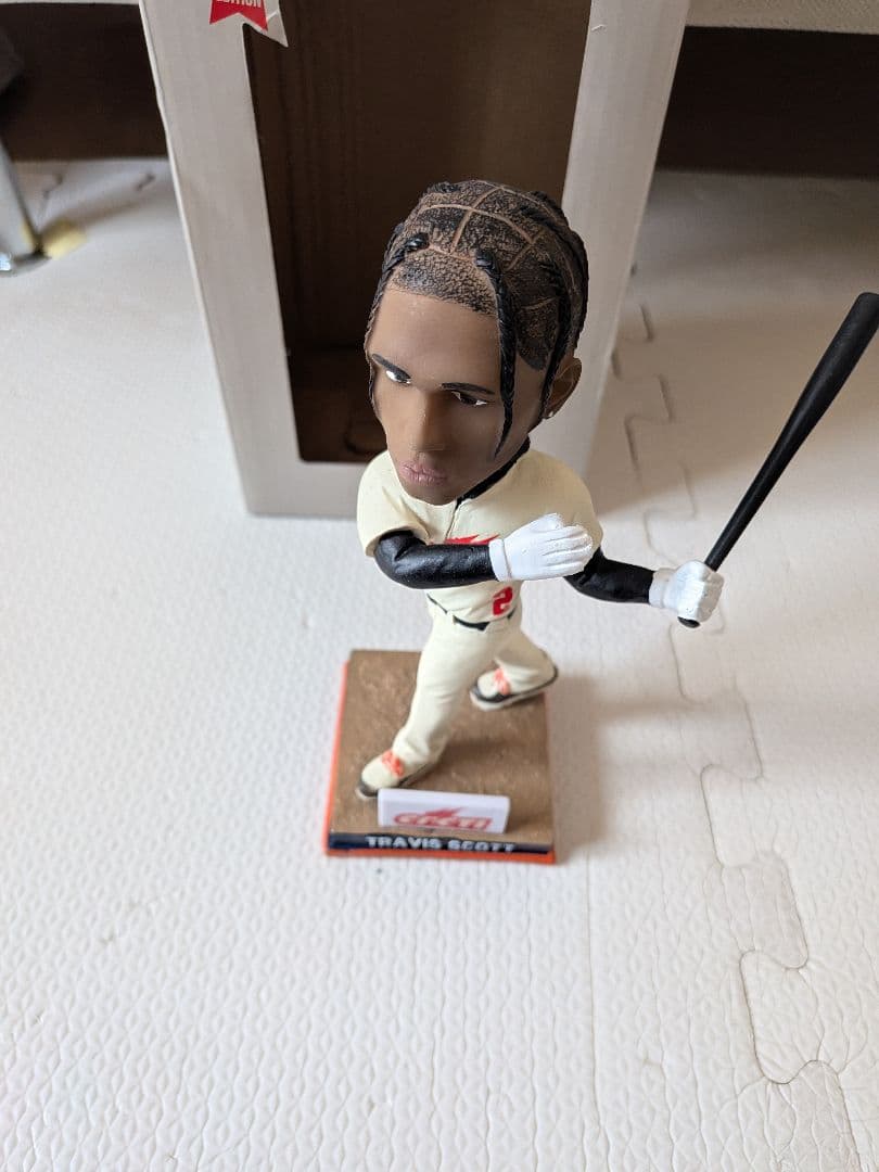 トラビス スコット ボブルヘッド　来場者限定　スタジアム配布　アストロズ