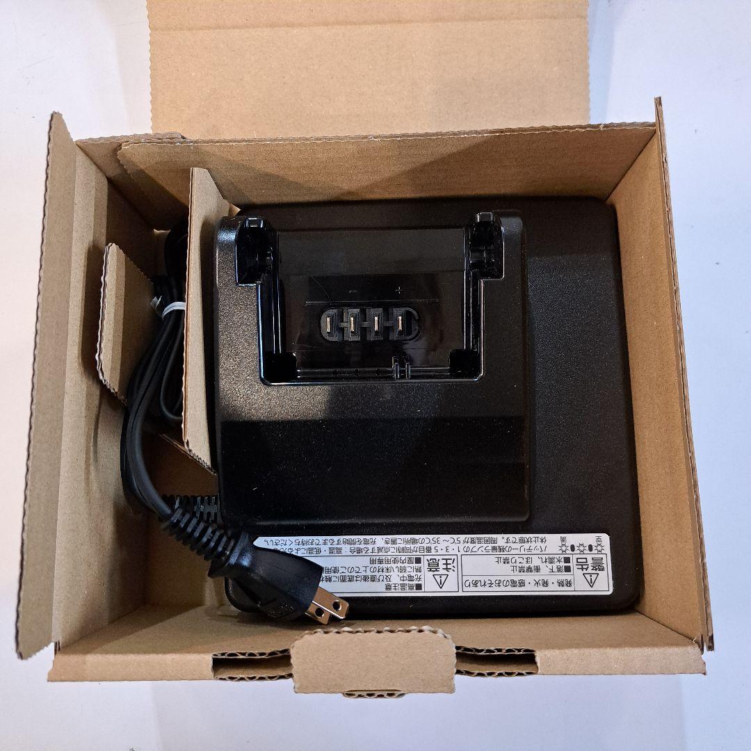 新品未使用 電動自転車用充電器 Panasonic NKJ075Z 黒