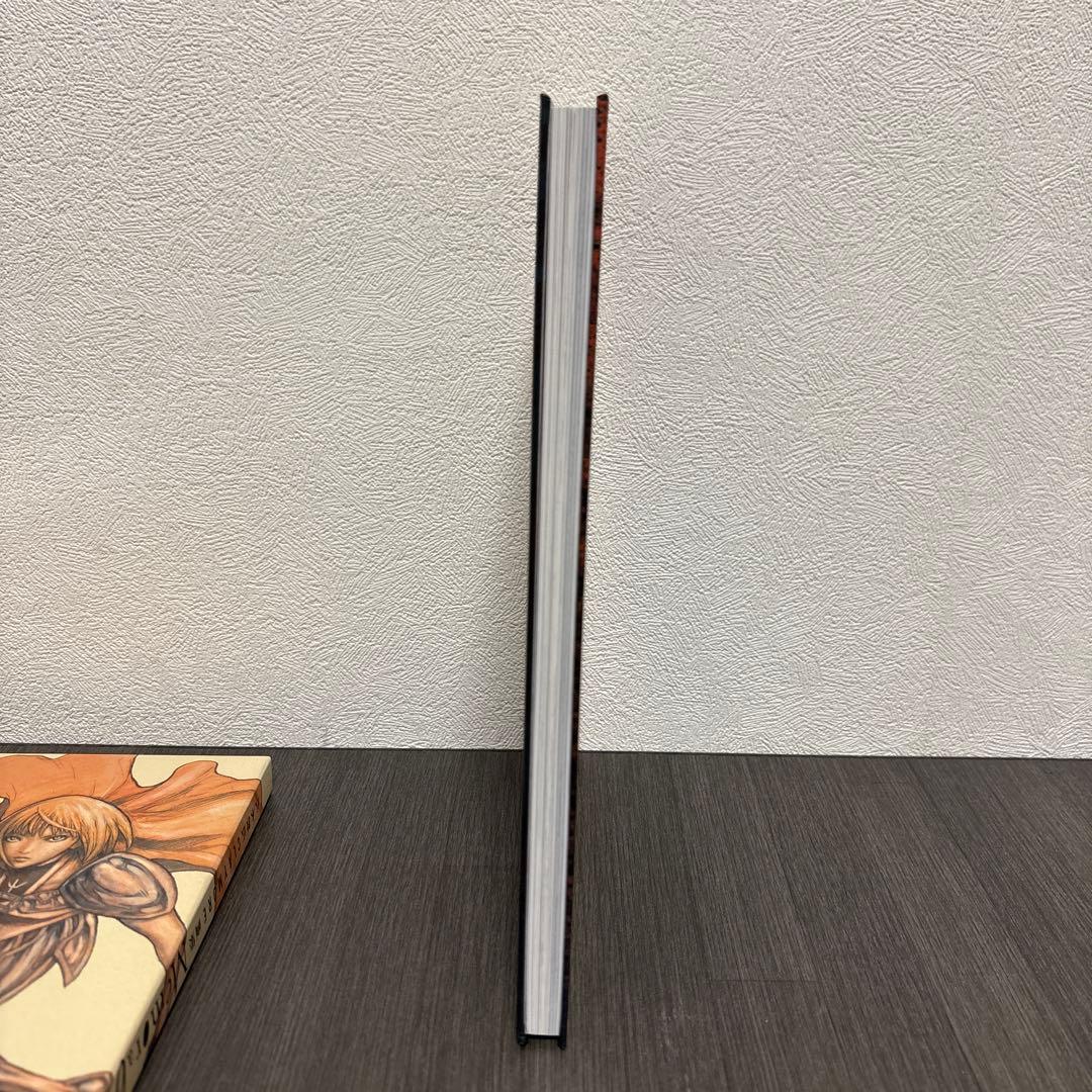 Memorabilia : 八木教広CLAYMORE画集