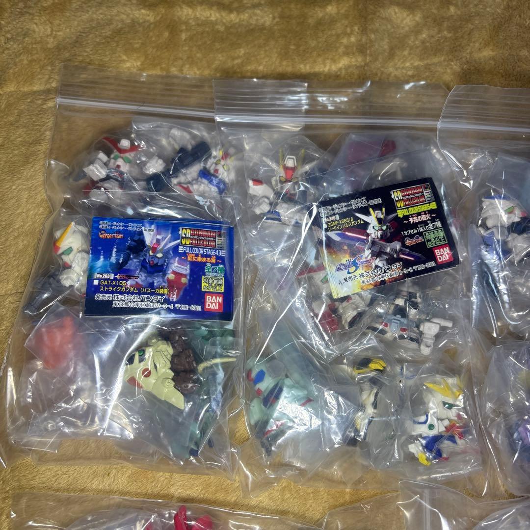 SDガンダム　フルカラー　56種セット　ブック付き　未開封