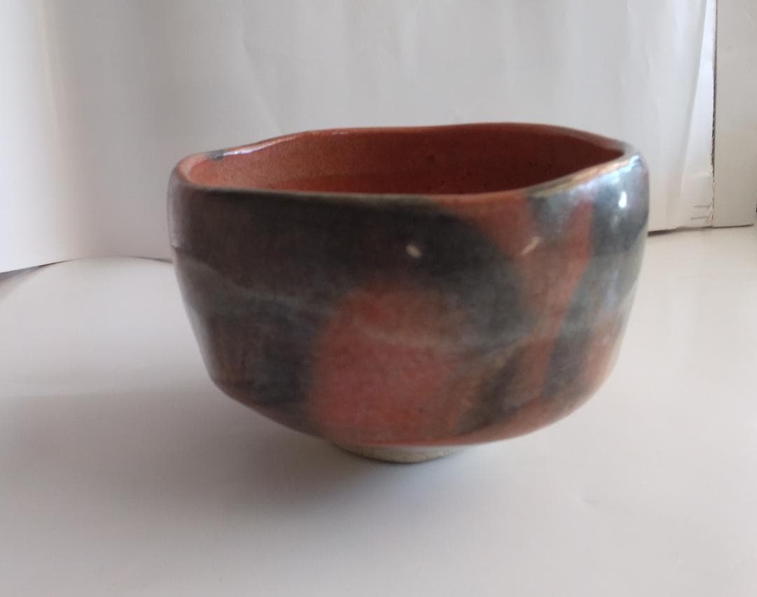 赤楽 川崎和楽 赤楽茶碗 共箱 共布 茶道具 抹茶碗 美品 です。