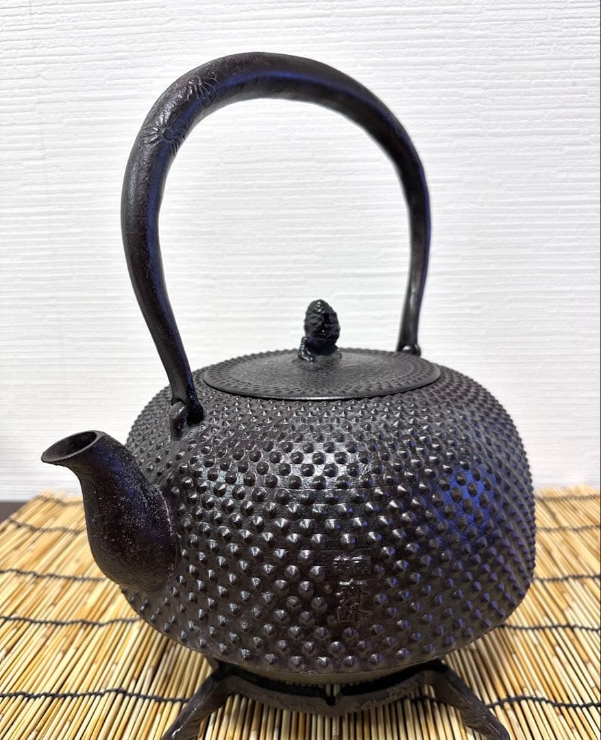 未使用品、栞付　南部成龍堂鋳造所　伝統工芸士 及川 光正(齋峰)３０型　売約済み