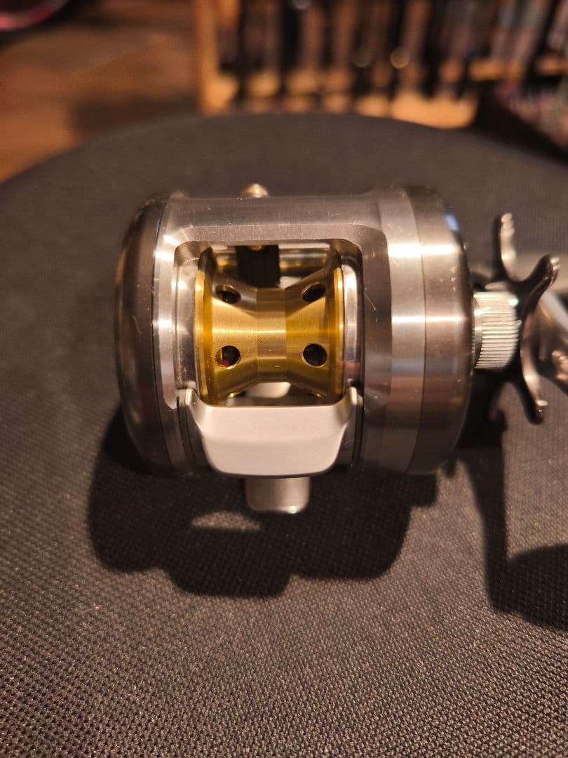 ミリオネア CV-X 103