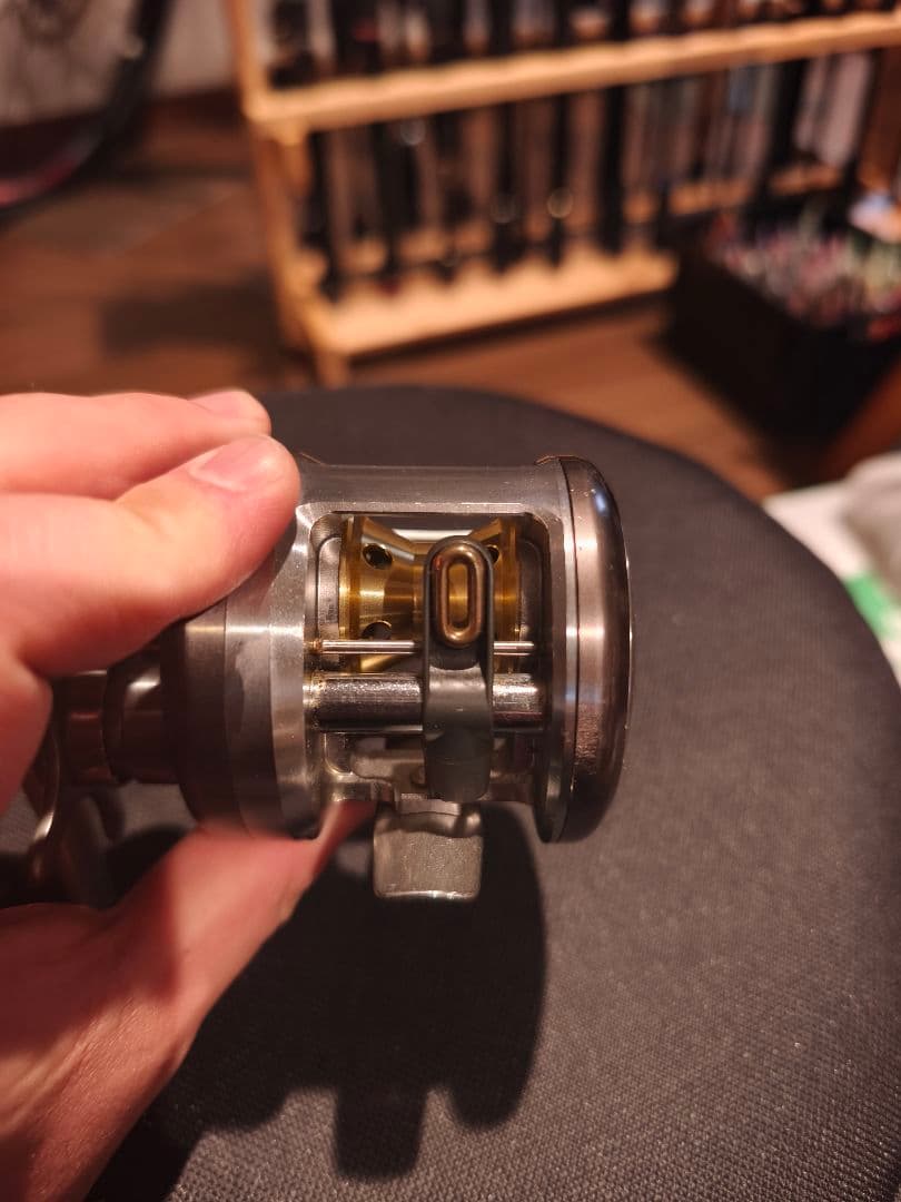 ミリオネア CV-X 103