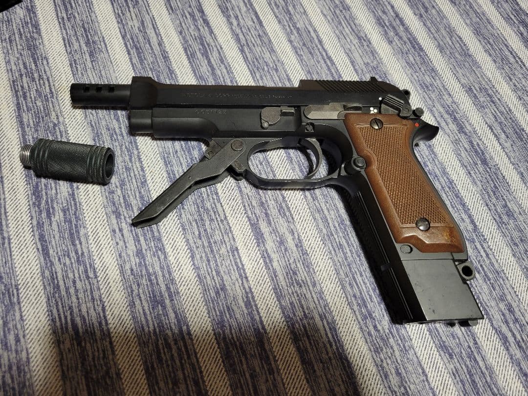 東京マルイ 電動ハンドガン　ベレッタ M93R