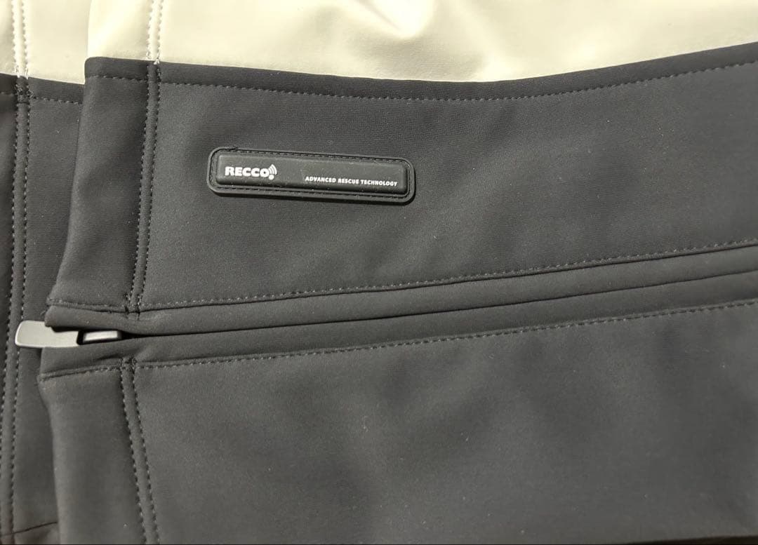 新品 ZARA 定価17,990円 サイドライン入フレアパンツ XS 完売品！