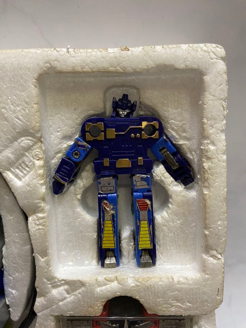 17 トランスフォーマー デストロン/情報参謀 サウンドウェーブ