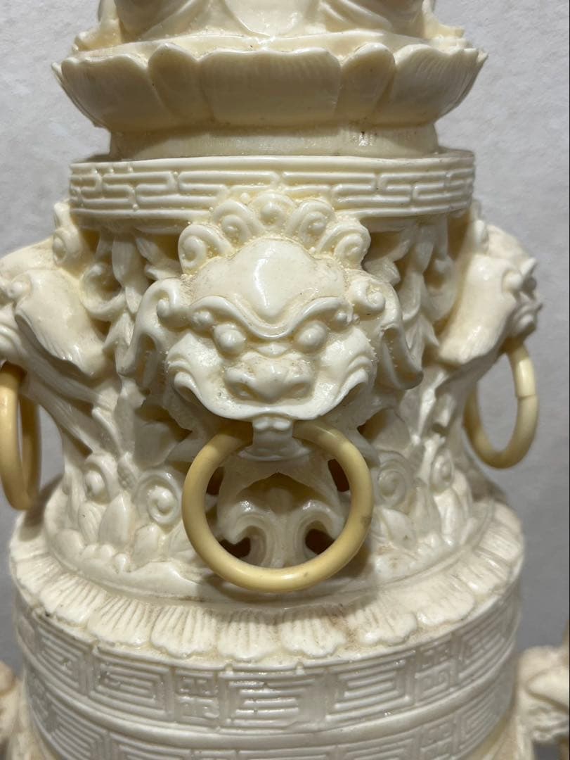 【送料込み】中国骨董　唐木台付き　彫刻　置物　象 大型香炉 手彫工芸品 三鼎型