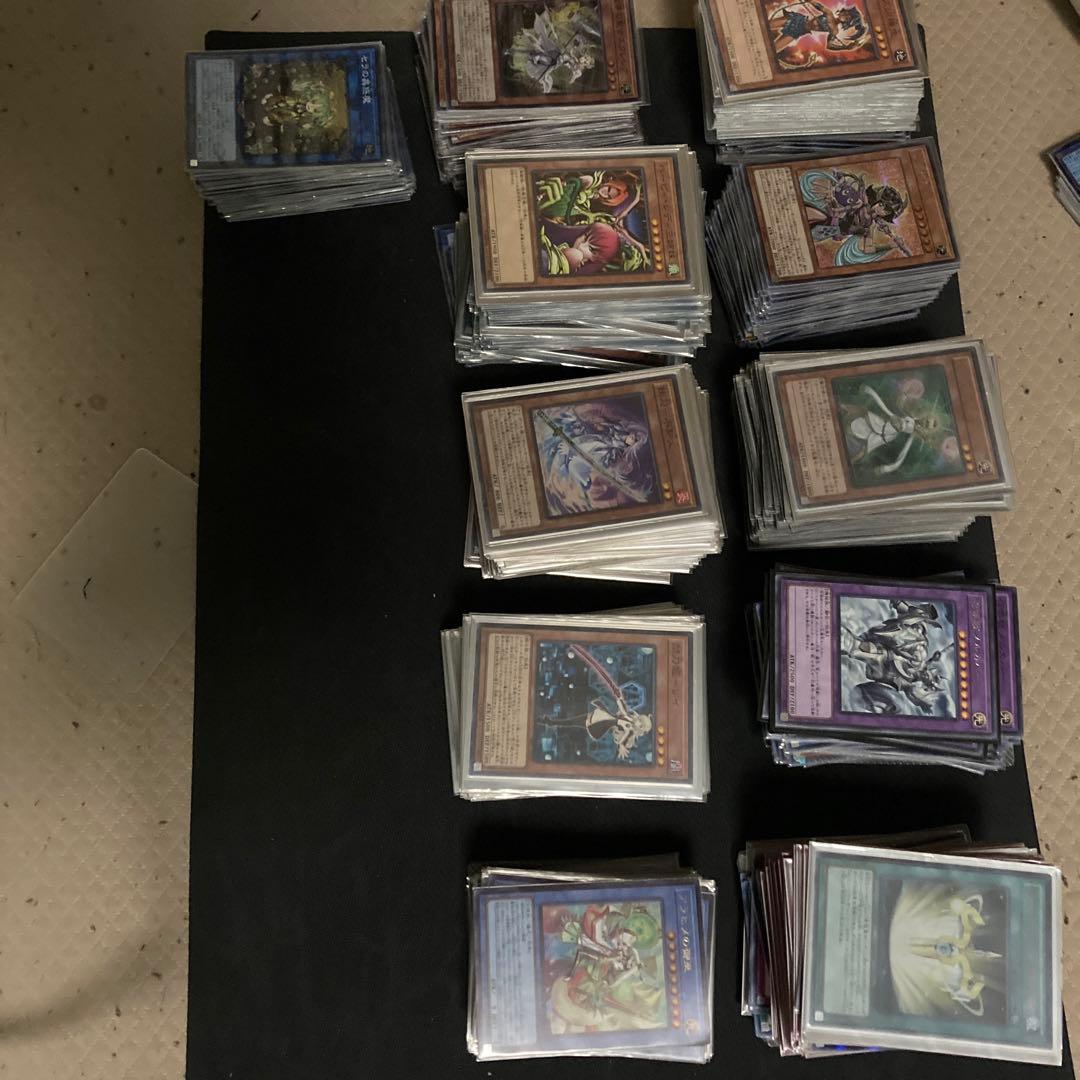 遊戯王　引退セット　コレクター用　スリーブ　プレイマット　デッキケース付き