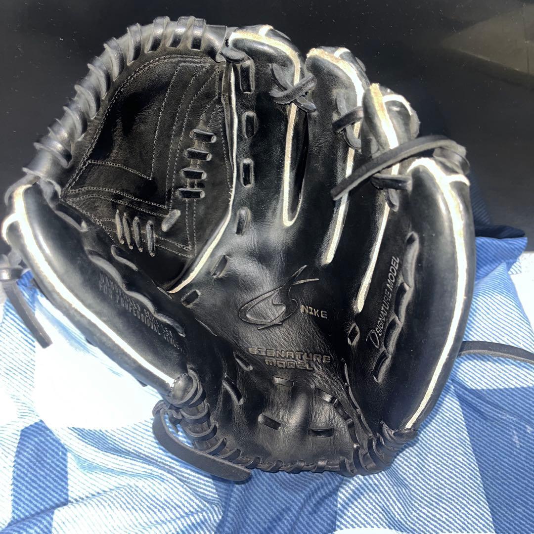 NIKE ダルビッシュモデル　一般軟式用(大人用)