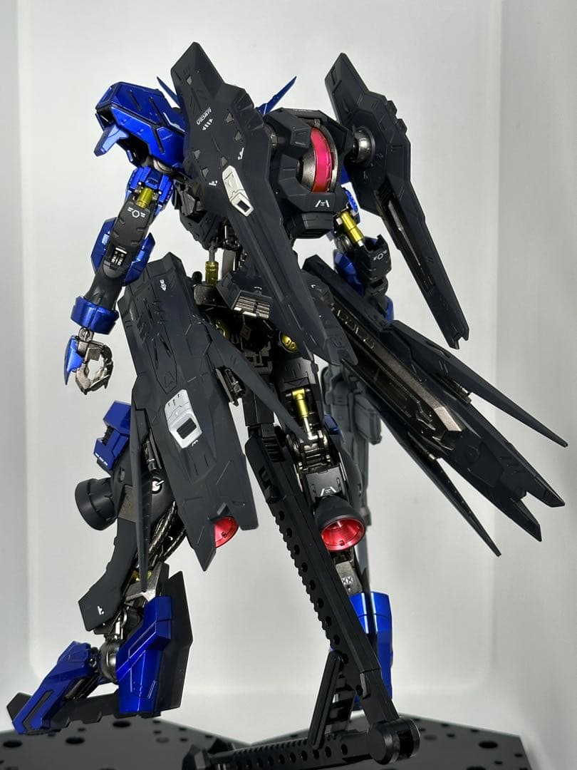 MG 1/100 ガンダムヴィダール 全塗装改修完成品