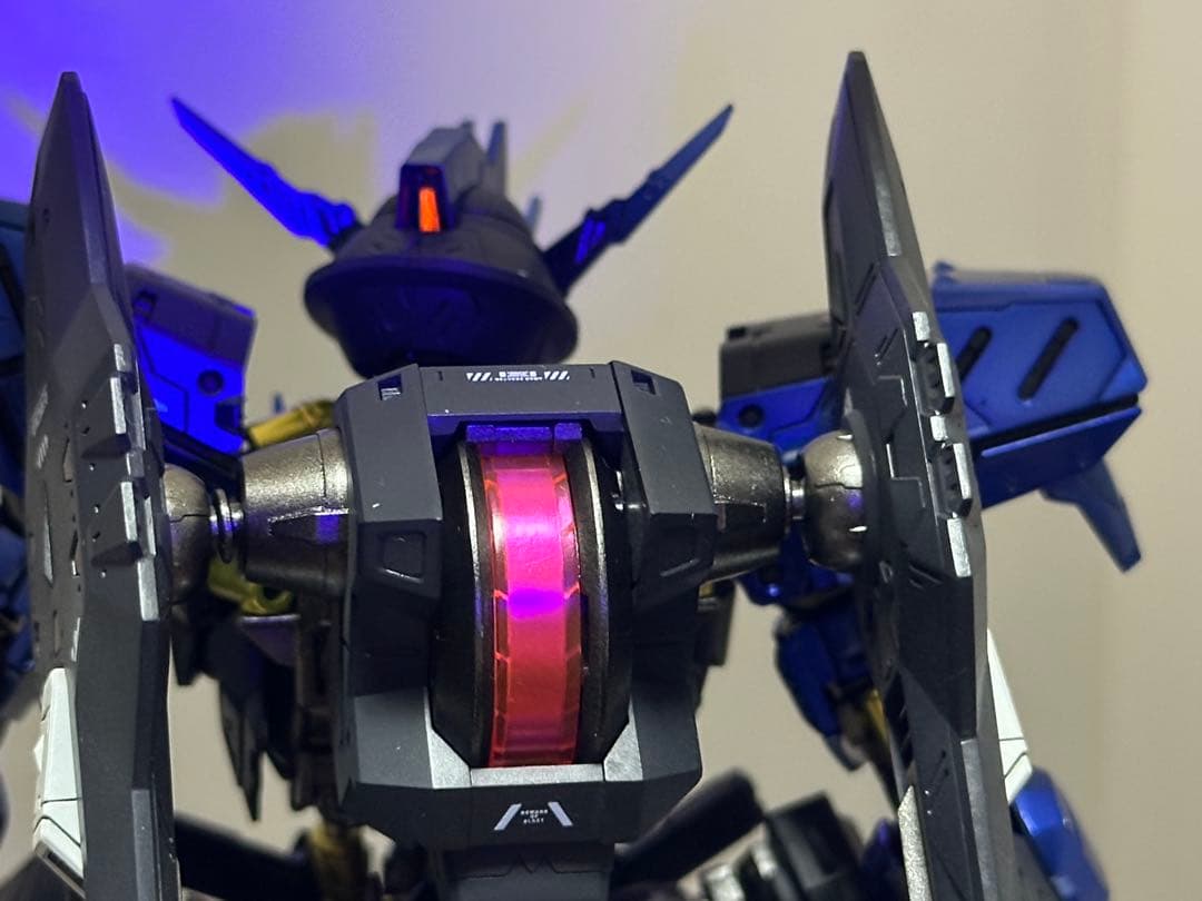 MG 1/100 ガンダムヴィダール 全塗装改修完成品