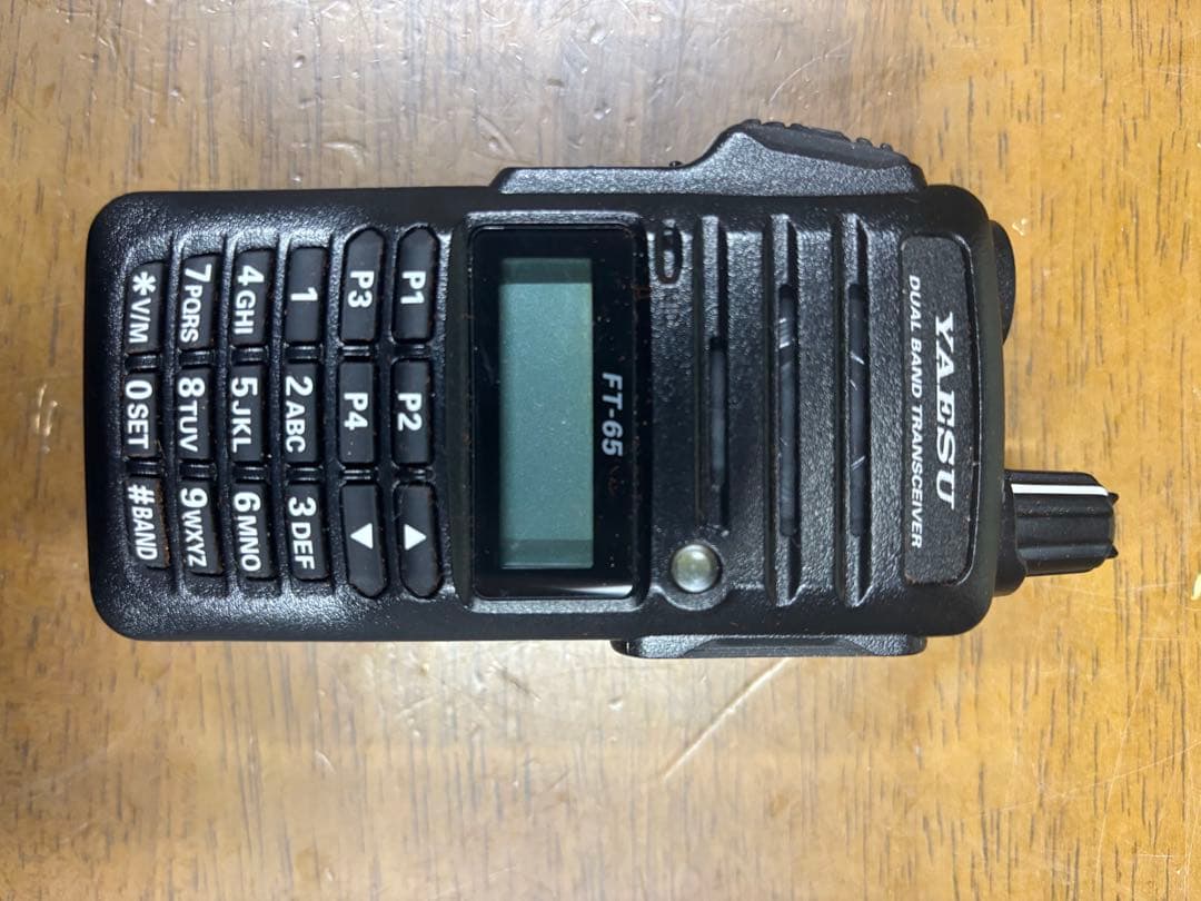 YAESU ヤエス　FT-65 デュアルバンドFMトランシーバー