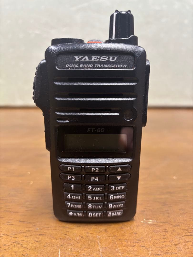 YAESU ヤエス　FT-65 デュアルバンドFMトランシーバー