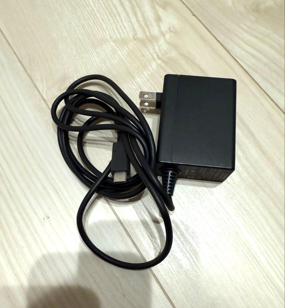 本体未使用　ジョイコンのみ使用Nintendo Switch マリオレッド 美品