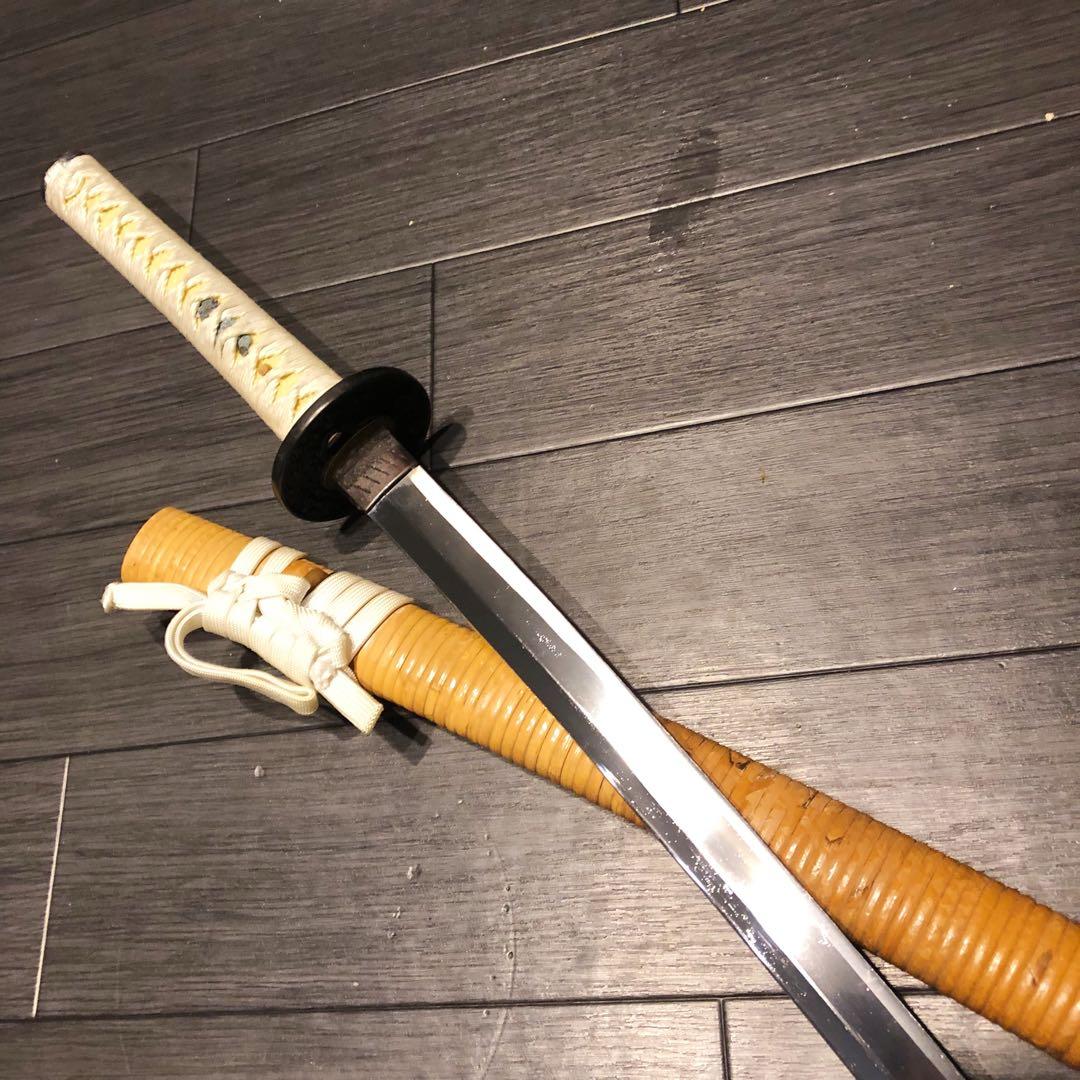 高級模造刀　籐巻拵え　居合刀　藤巻鞘　白拵え　合金　籐巻柄　重みあり