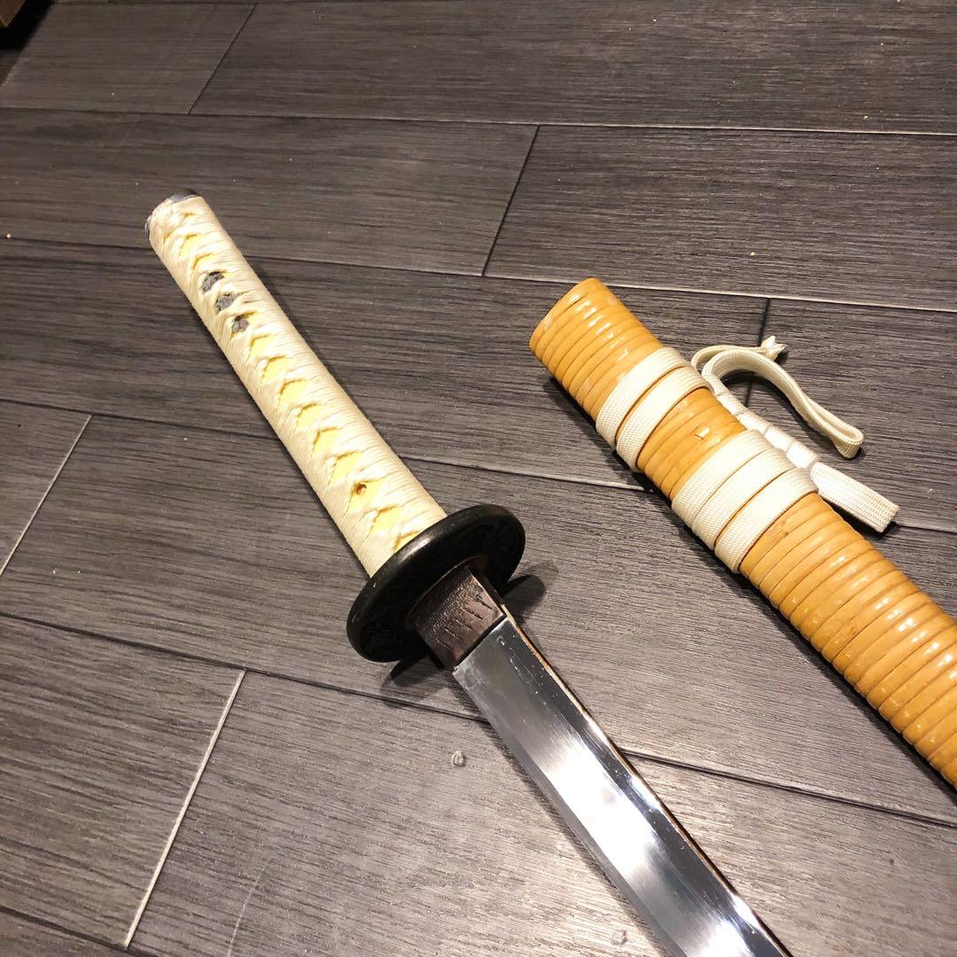 高級模造刀　籐巻拵え　居合刀　藤巻鞘　白拵え　合金　籐巻柄　重みあり