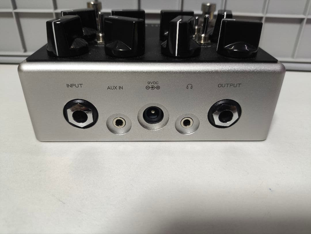 ベース B7K Ultra V2 With Aux IN