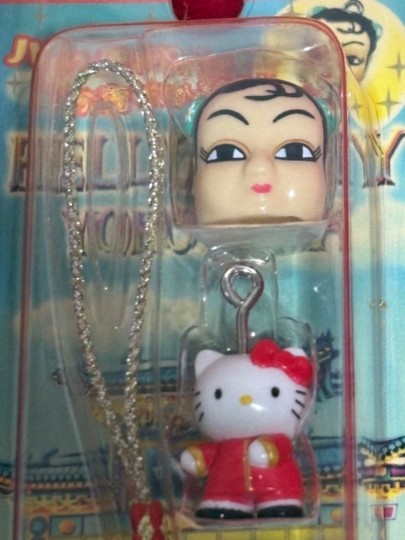 ハローキティ ストラップ 赤い衣装