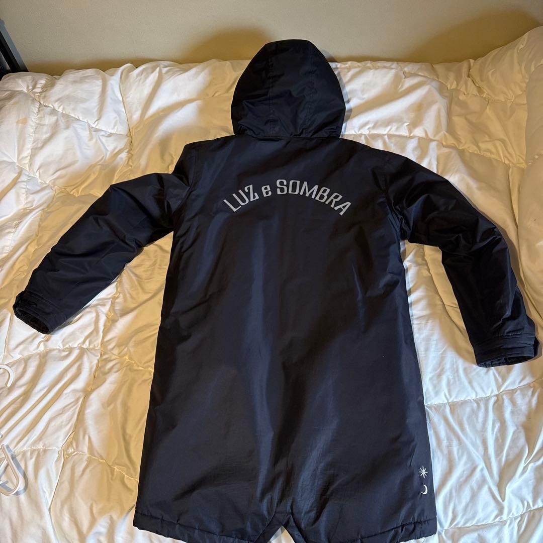 【週末限定】Lサイズ　ルースイソンブラ　ブラック ベンチコート フード付き