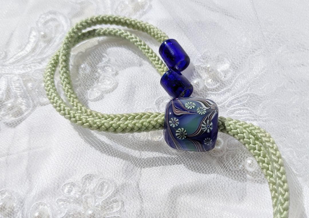 吉田正子トンボ玉（貳拾）　「江戸組み紐」ネックレス　ガラス玉に込めた日本画