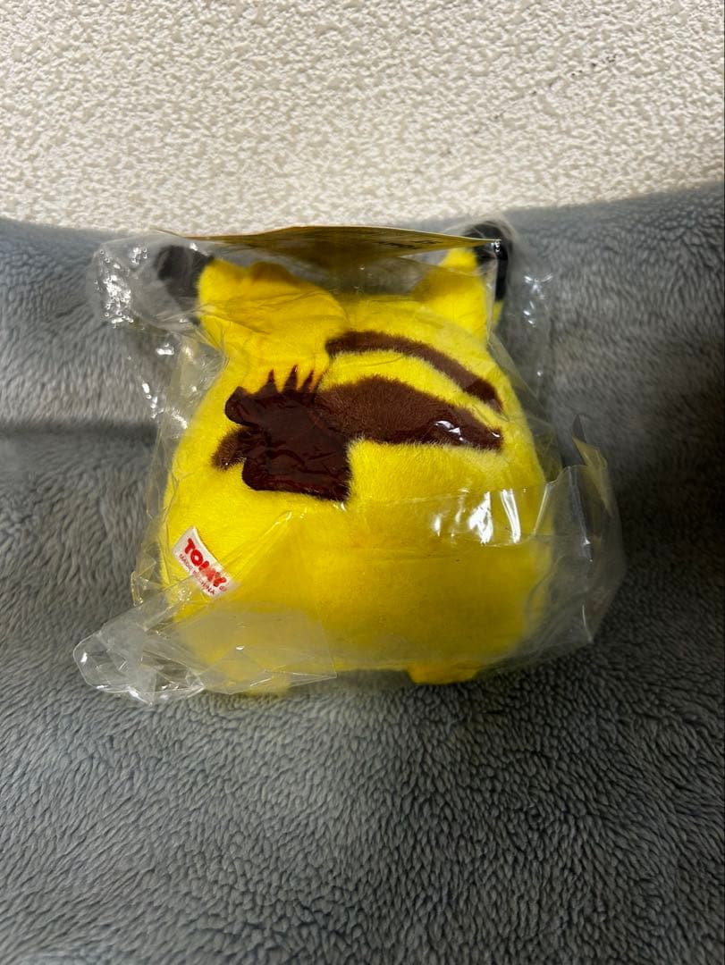 あ*中様 TOMY ポケットモンスター ピカチュウ タグ付き 未開封　お腹を押す