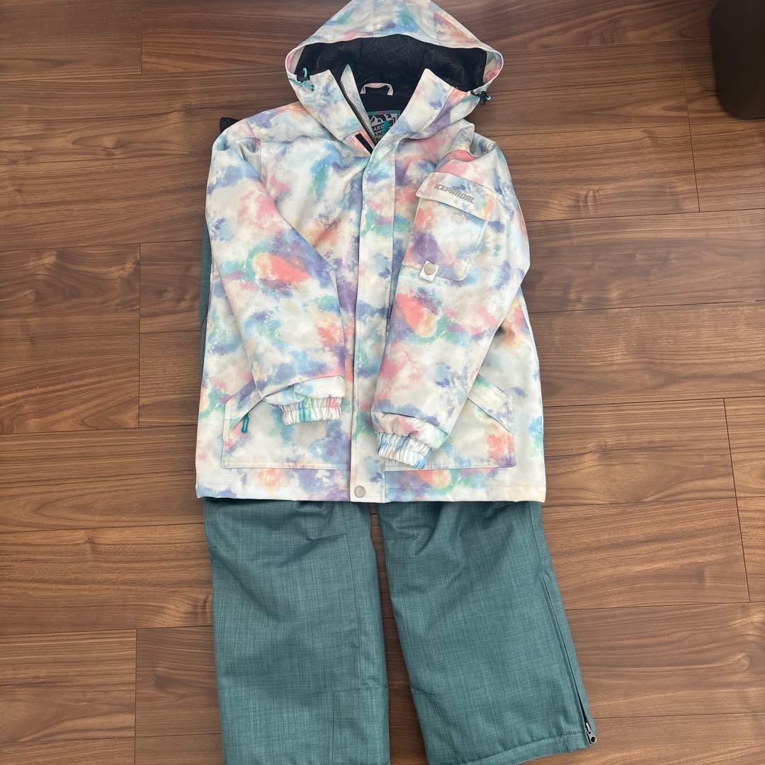 ICEPEARLスノーボードウェア スキーウェア　上下　セット　雪遊び　150