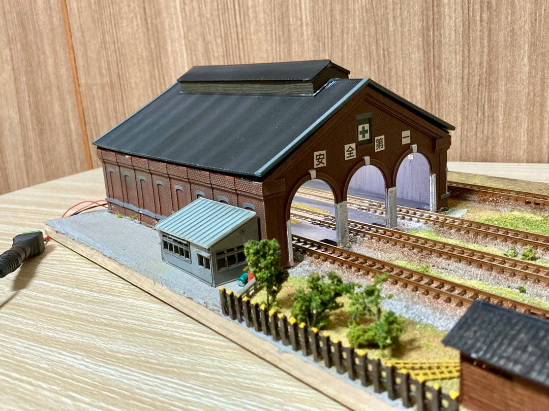Nゲージ 鉄道模型ジオラマ 昭和のレンガ機関庫