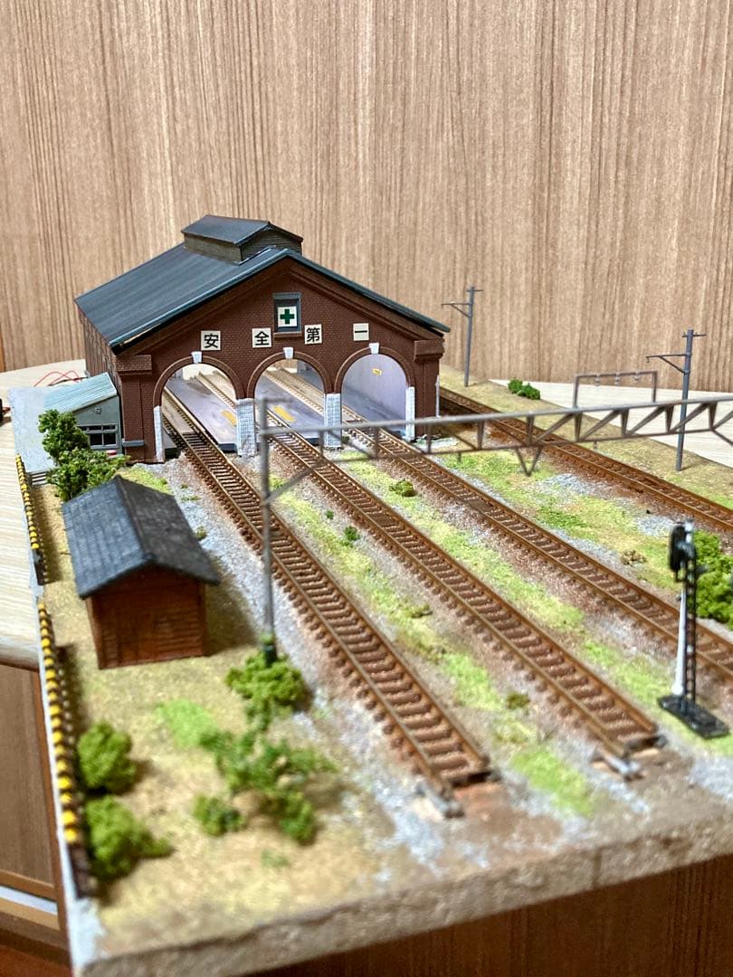 Nゲージ 鉄道模型ジオラマ 昭和のレンガ機関庫