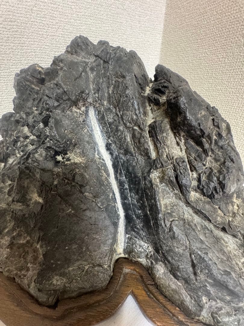 石製 山の形 置物 木製台座付き