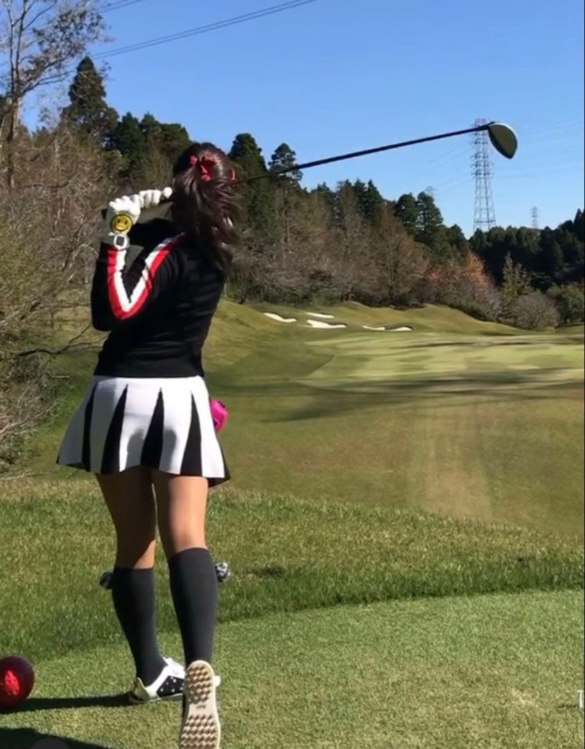 ホンマゴルフ　③点セット　防風総裏地セーター　スカート　ニーハイソックス